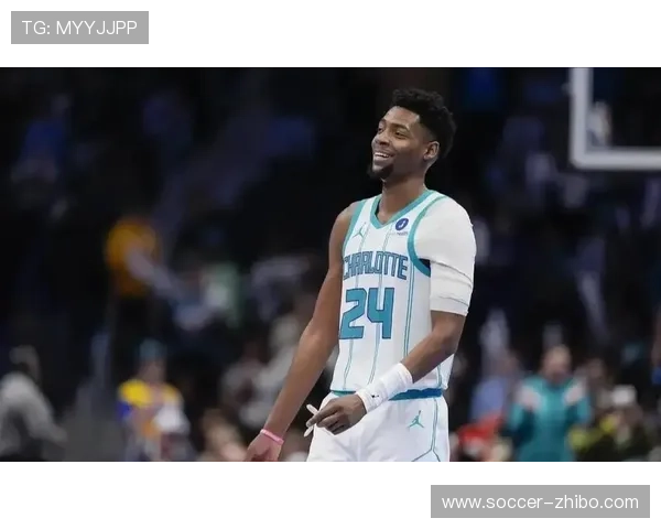 查尔斯·李空间最大化体系显威,黄蜂无球跑动创造51次三分出手 查尔斯·李空间最大化体系显威,黄蜂无球跑动创造51次三分出手